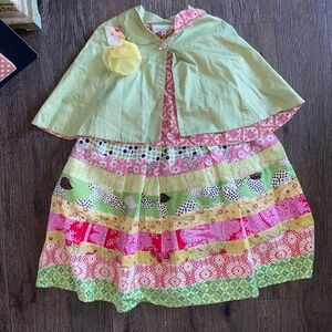 Moxie and Mabel size 6 adorable dress with cape